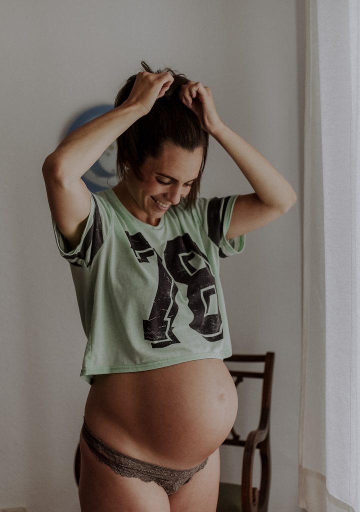 Babybauch Fotoshooting Köln Sari Tanuhardja